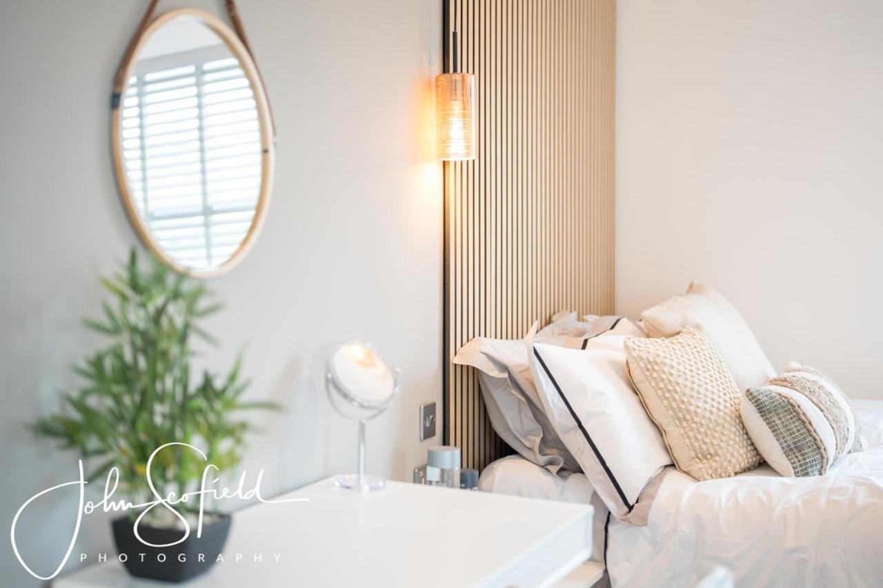Boutique Nights Aparthotel อีสต์บอร์น ภายนอก รูปภาพ