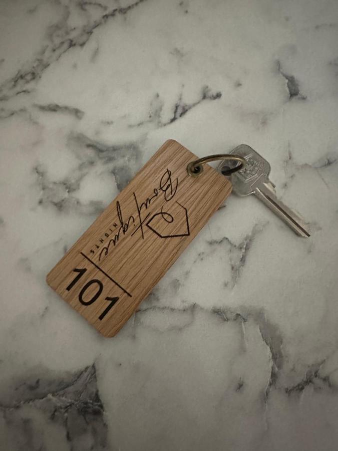 Boutique Nights Aparthotel อีสต์บอร์น ภายนอก รูปภาพ